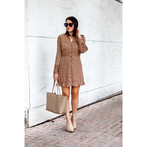 Abercrombie & Fitch Womens Animal Print Dress Size XS Button Front Mob Wife - Picture 1 of 11